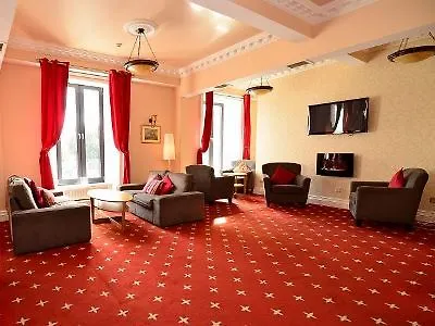 Imperial Hotel Γκάλγουεϊ 3*,