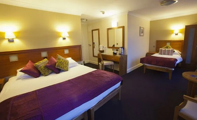 Imperial Hotel Galway 3*,